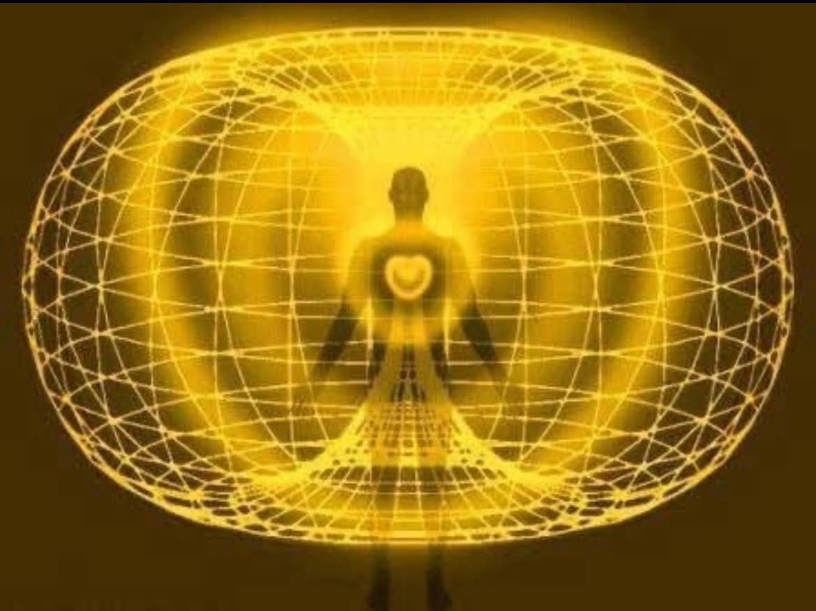 Aranyszínű energiamező – Source Memory Healing forrásemlék gyógyítás